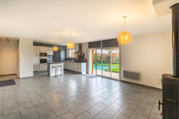 Image No.2-3 Bed House for sale