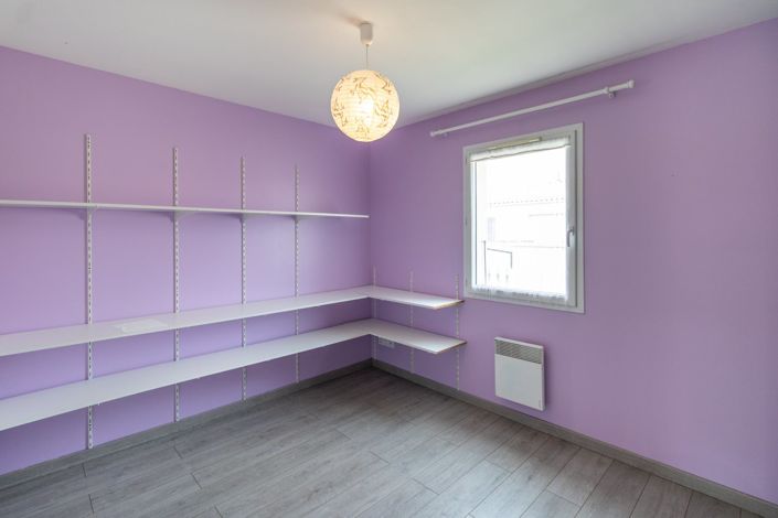 Image No.6-3 Bed House for sale