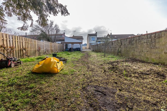 Image No.17-3 Bed House for sale