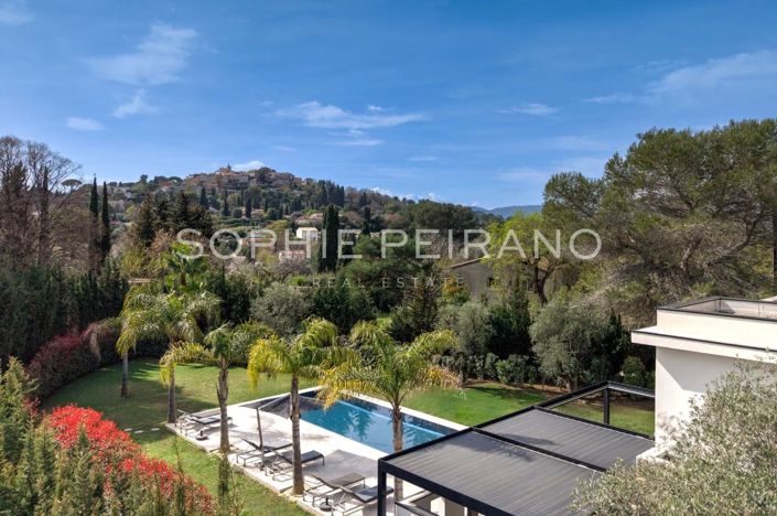 Image No.9-6 Bed House for sale