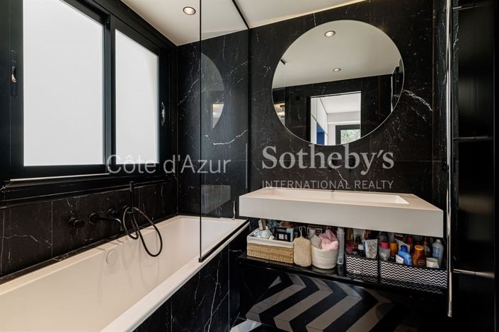 Image No.14-4 Bed Apartment for sale