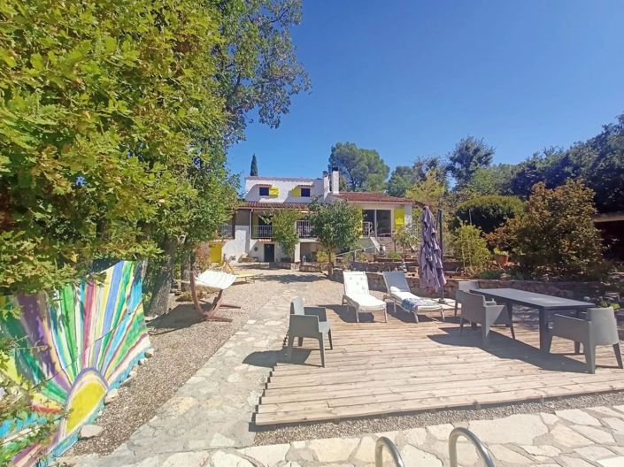 Image No.11-5 Bed House for sale