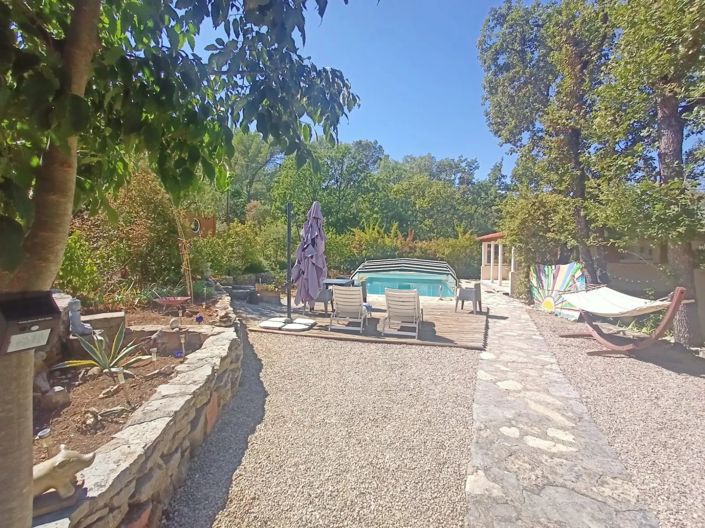 Image No.12-5 Bed House for sale