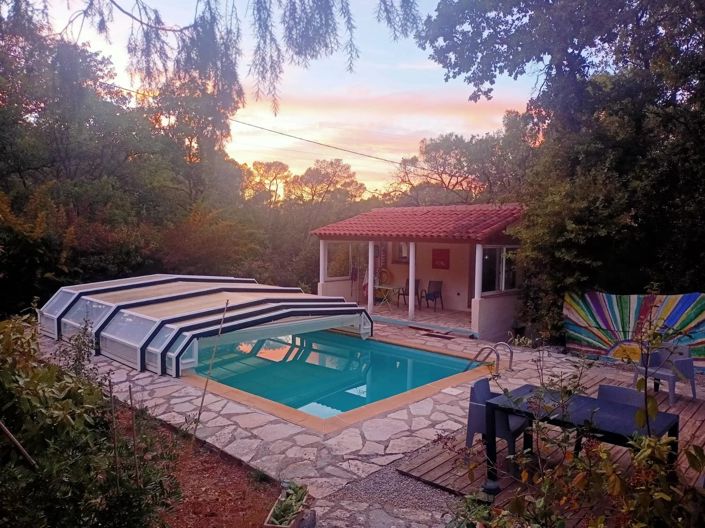 Image No.7-5 Bed House for sale