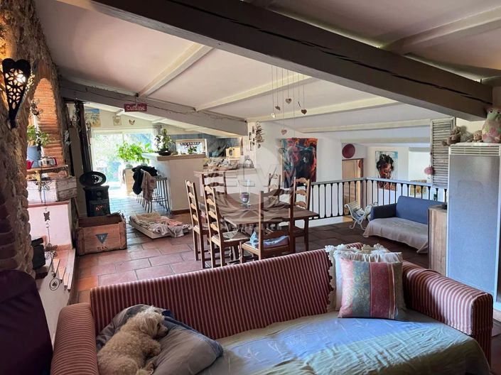 Image No.18-3 Bed House for sale