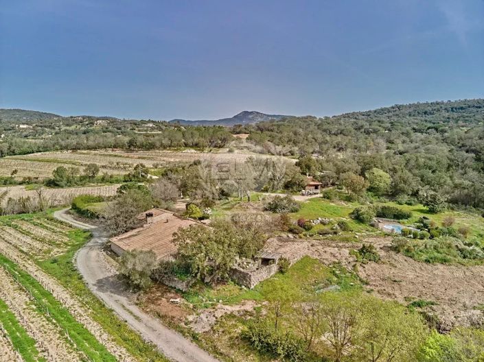 Image No.6-3 Bed House for sale