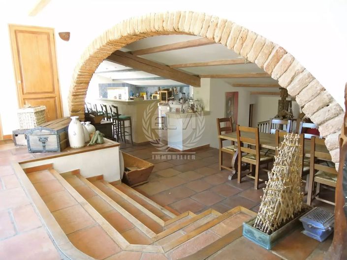 Image No.9-3 Bed House for sale