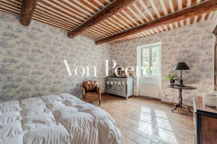 Image No.14-4 Bed House for sale