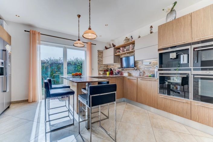 Image No.7-2 Bed House for sale