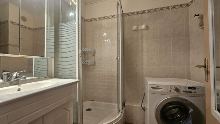 Image No.5-Apartment for sale