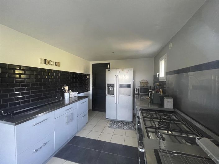 Image No.11-4 Bed House for sale