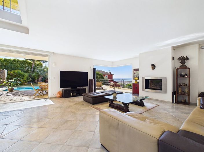 Image No.4-4 Bed House for sale