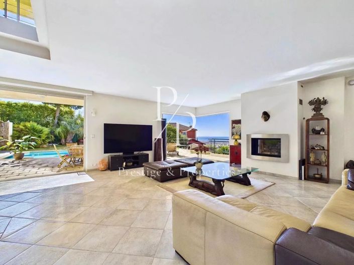 Image No.4-4 Bed House for sale