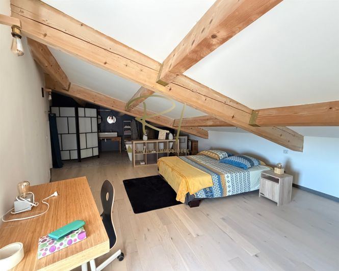 Image No.11-3 Bed House for sale