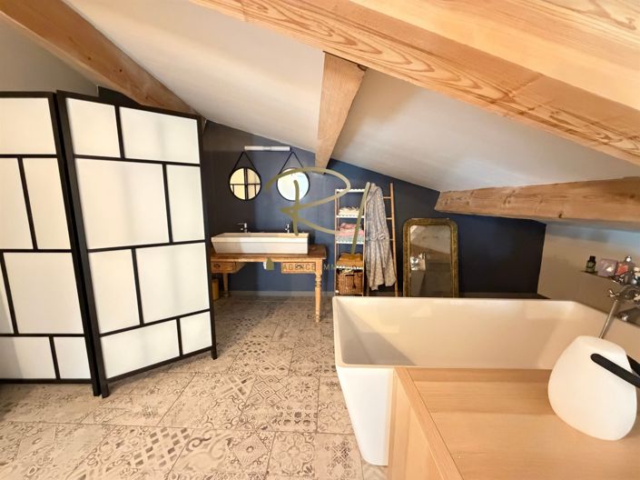 Image No.12-3 Bed House for sale