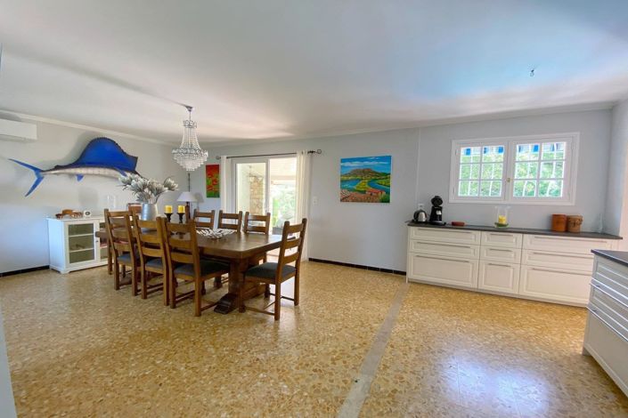 Image No.12-3 Bed House for sale