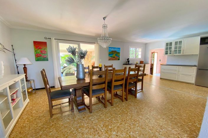 Image No.13-3 Bed House for sale