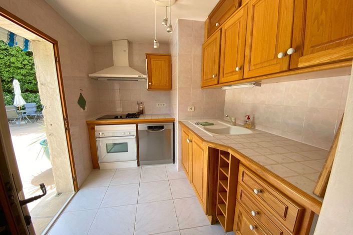 Image No.14-3 Bed House for sale