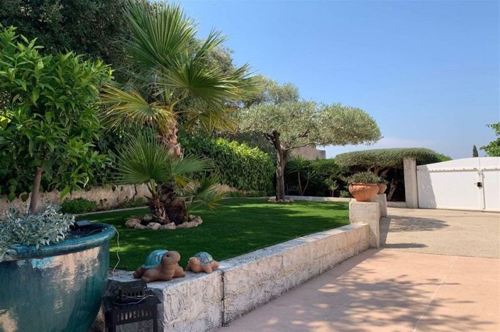 Image No.3-3 Bed House for sale