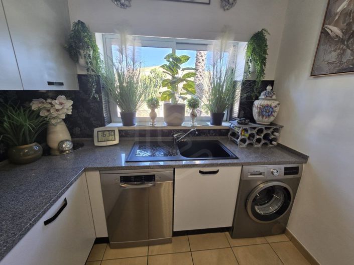 Image No.19-2 Bed House for sale