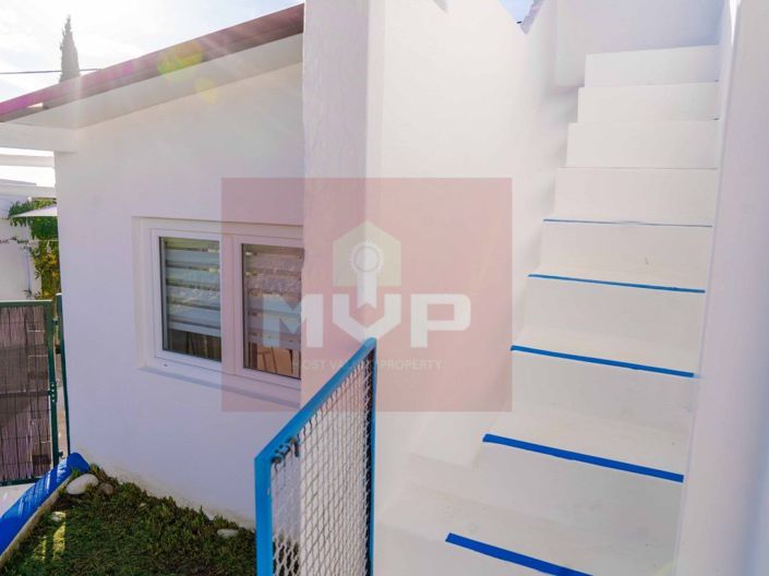 Image No.21-3 Bed House for sale