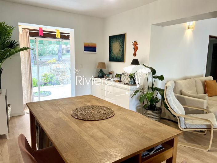 Image No.8-2 Bed House for sale