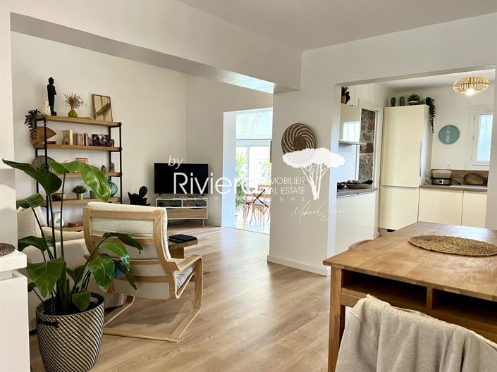 Image No.9-2 Bed House for sale