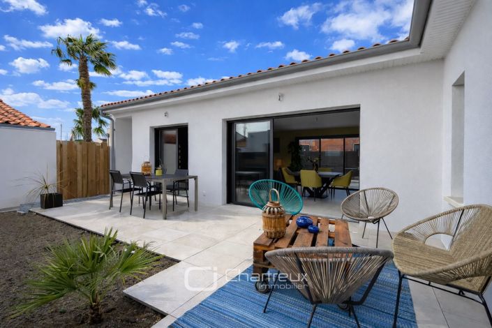 Image No.3-3 Bed House for sale