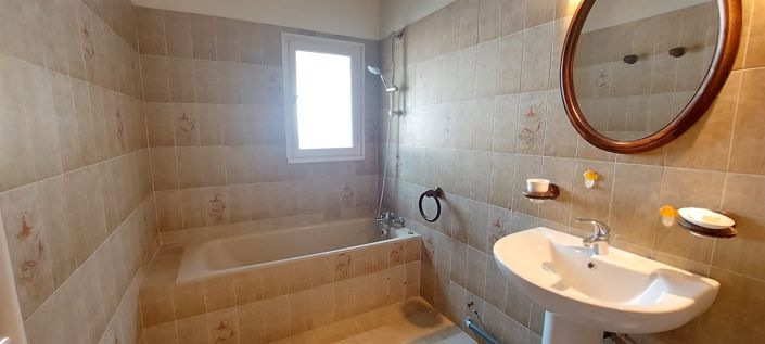 Image No.16-3 Bed House for sale