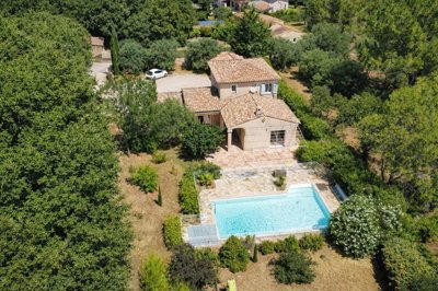1 - Lorgues, Maison