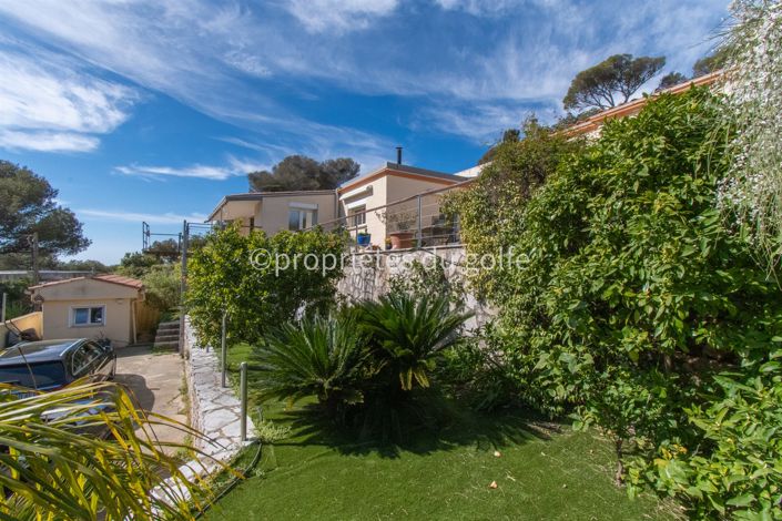 Image No.17-4 Bed House for sale