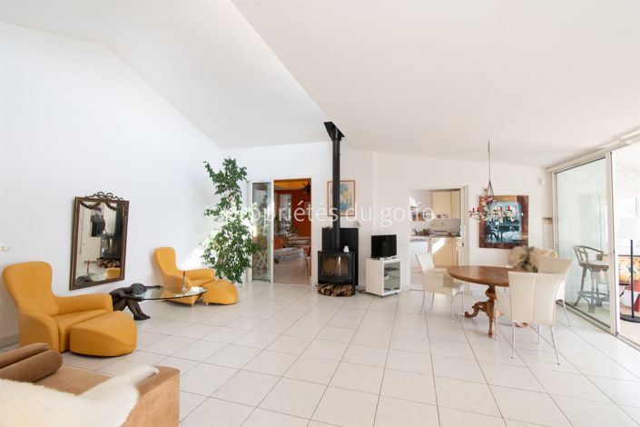 Image No.5-4 Bed House for sale