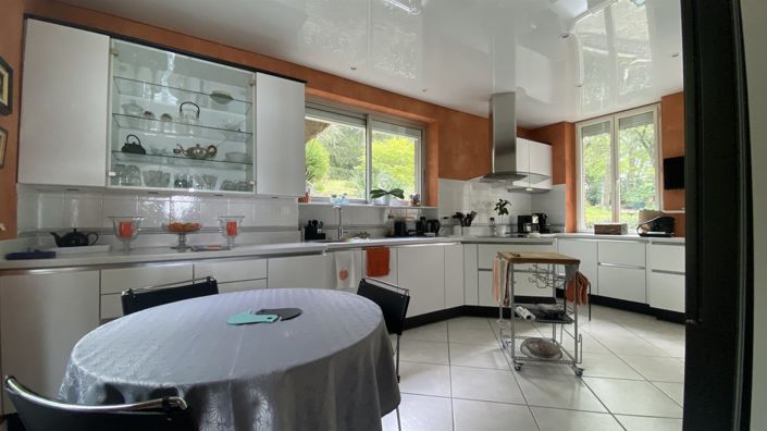 Image No.13-7 Bed House for sale