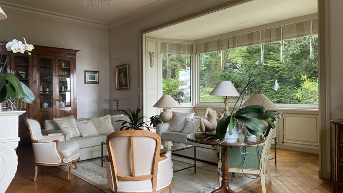 Image No.20-7 Bed House for sale