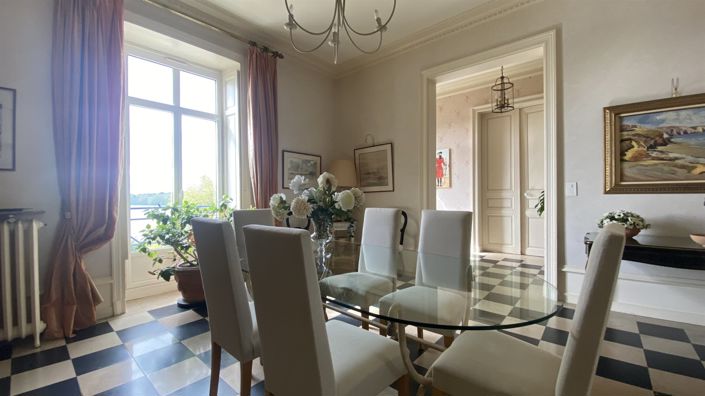 Image No.25-7 Bed House for sale