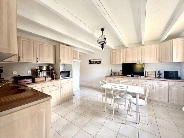 Image No.10-5 Bed House for sale