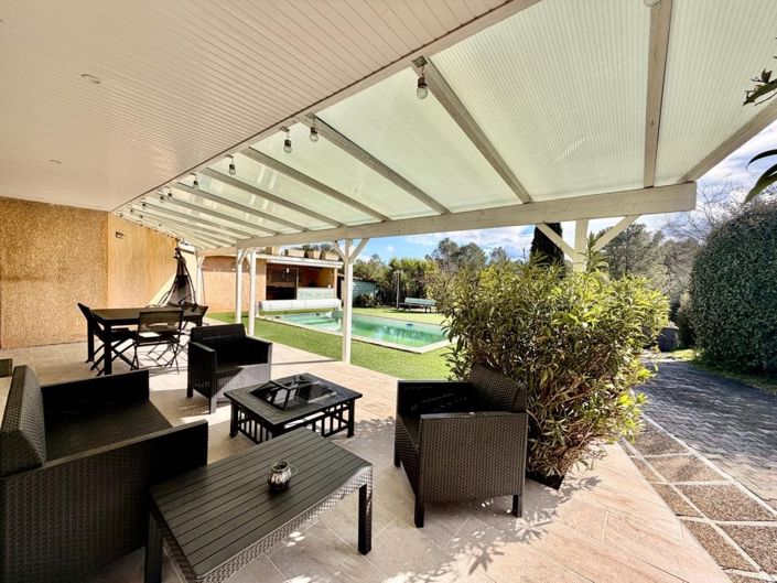 Image No.12-5 Bed House for sale