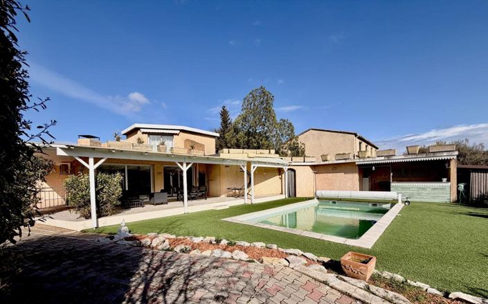 Image No.13-5 Bed House for sale