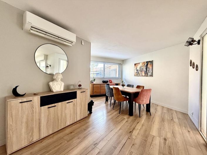 Image No.3-5 Bed House for sale