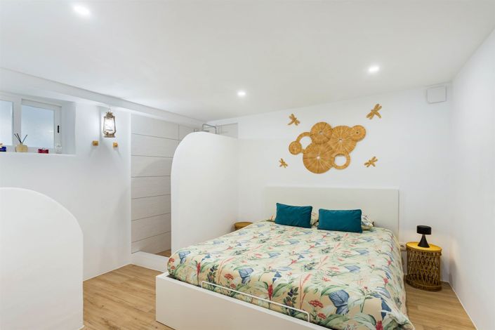 Image No.11-2 Bed House for sale