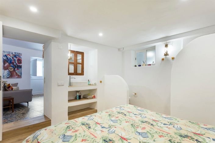 Image No.14-2 Bed House for sale