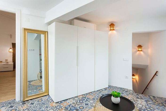 Image No.17-2 Bed House for sale