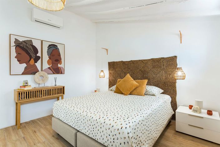 Image No.20-2 Bed House for sale