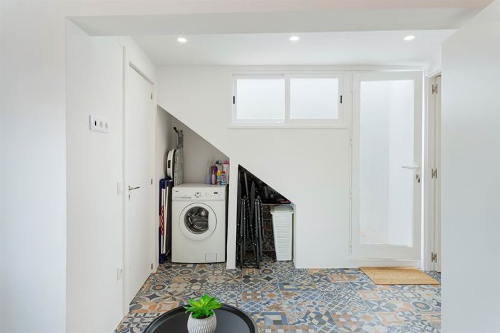 Image No.25-2 Bed House for sale