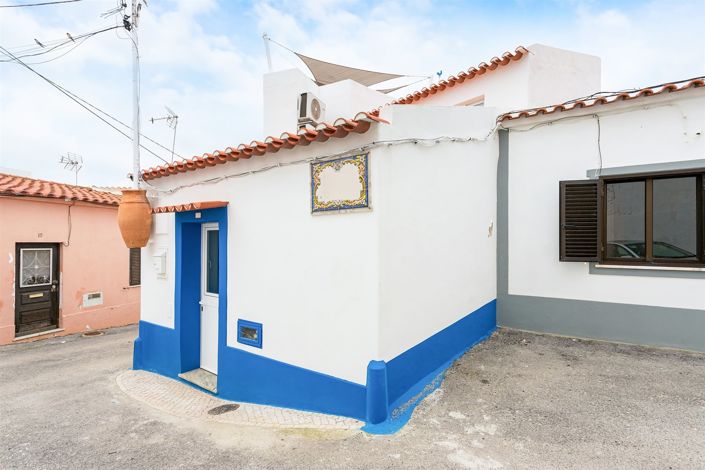 Image No.30-2 Bed House for sale