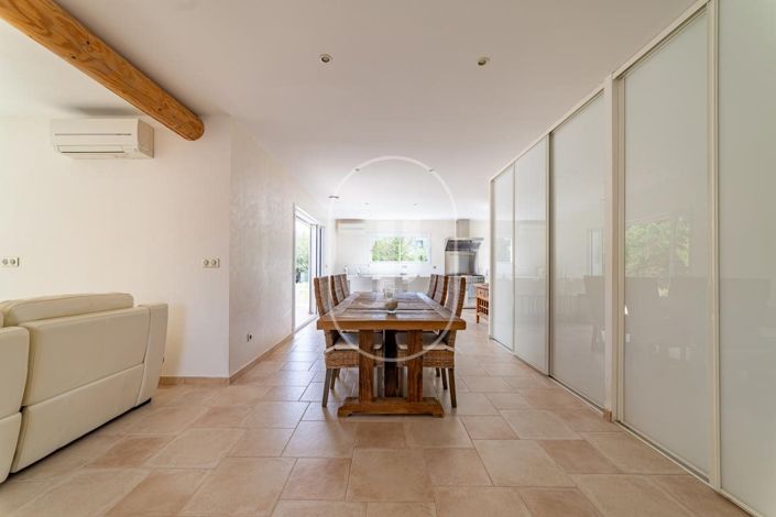 Image No.3-3 Bed House for sale