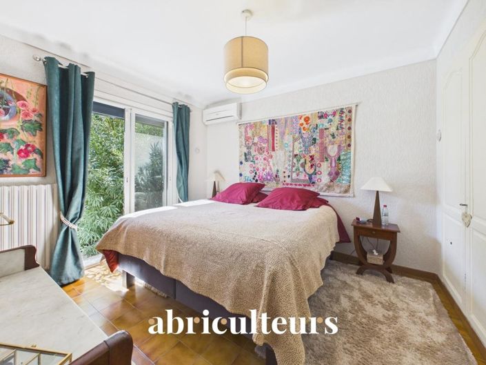 Image No.8-Maison de 4 chambres à vendre à Arles