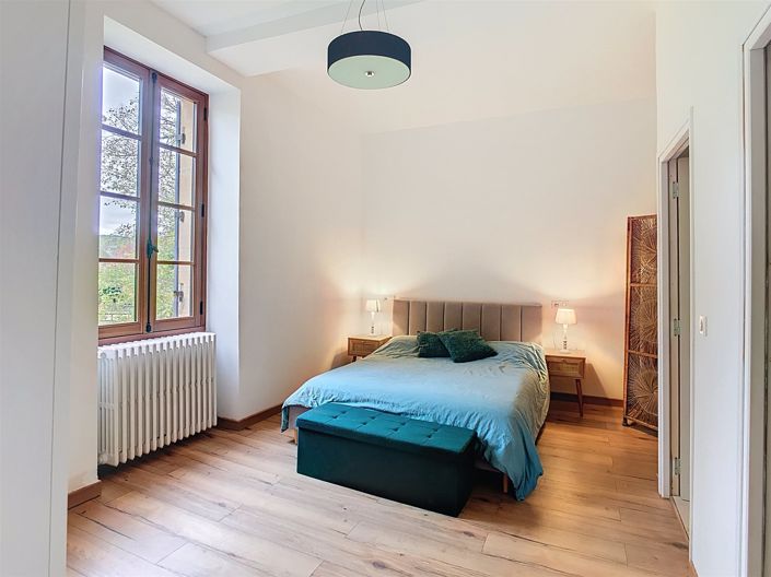 Image No.10-5 Bed House for sale