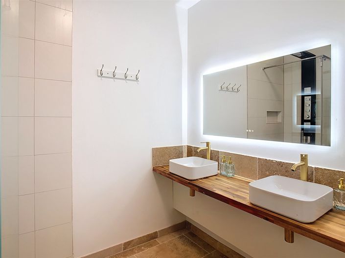 Image No.13-5 Bed House for sale