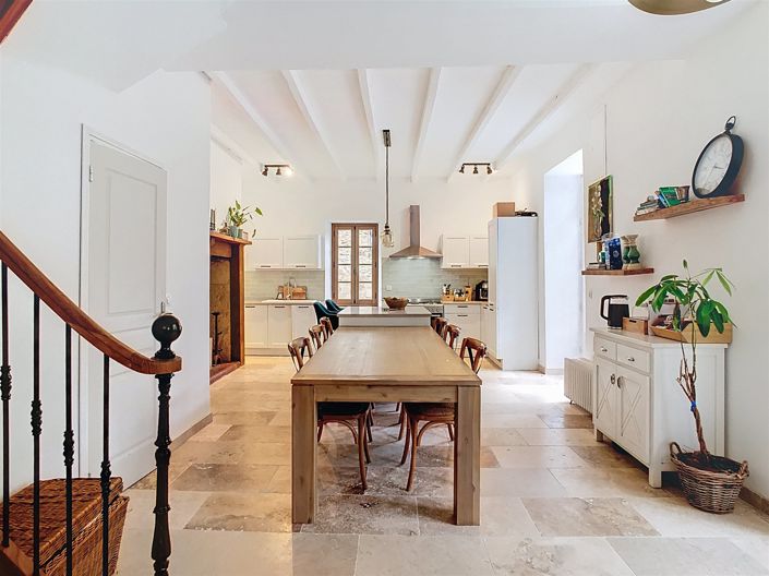 Image No.6-5 Bed House for sale